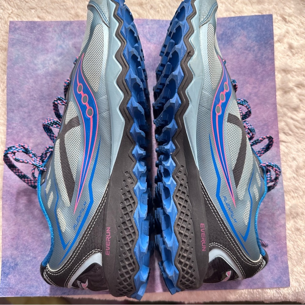 Saucony Size 11 Peregrine Everrun Running Shoe EUC - Picture 2 of 7